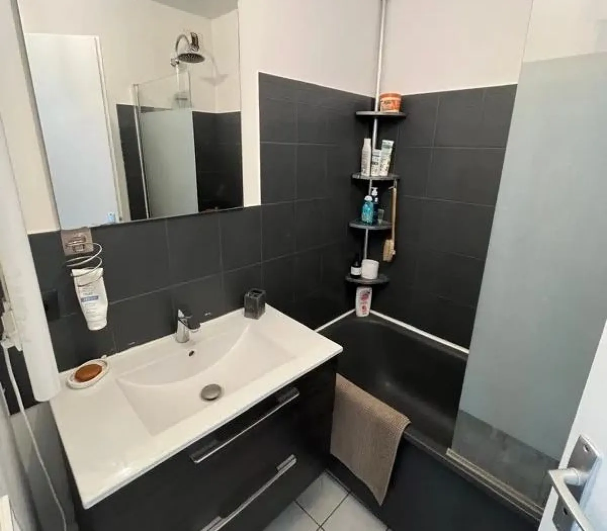 Location Montrouge Appartement 67d0505ca1f5