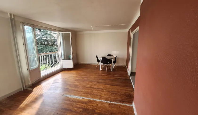 Location Villefranche-sur-Saône Appartement 67d3a97640351