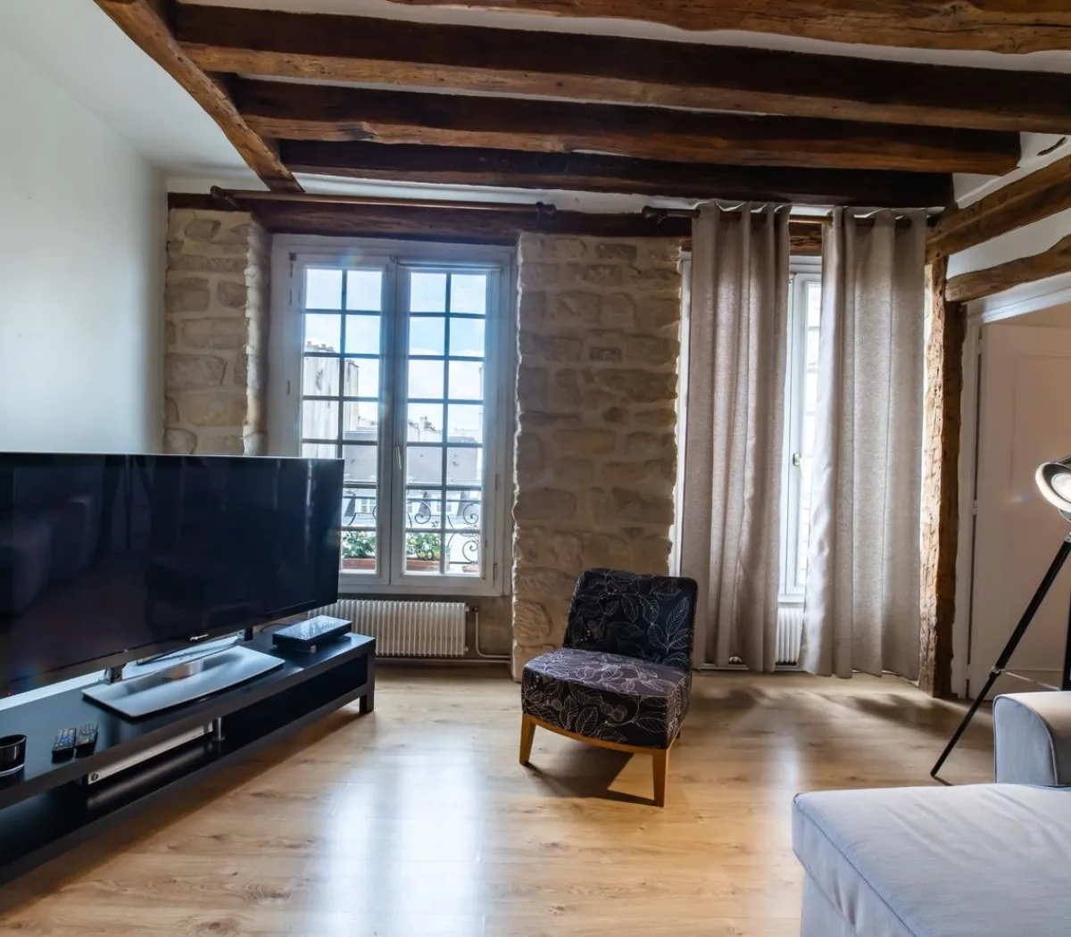 Location Paris Appartement 67d94ea64244