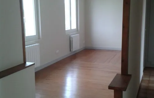 Location Saint-Médard-en-Jalles Maison 67e933ef982d