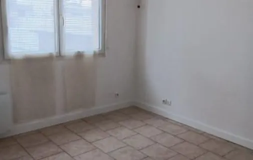 Location Aubervilliers Appartement 67eab9aeab61