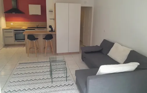 Location Bordeaux Appartement 67ed08bc7935