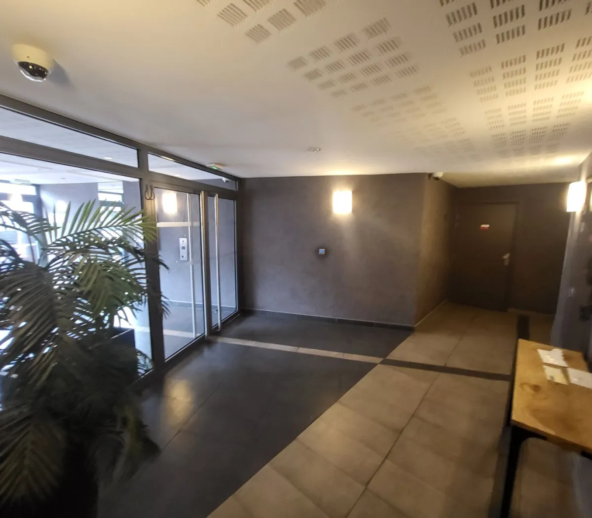 Location Asnières-sur-Seine Appartement 67f4efba3ec9