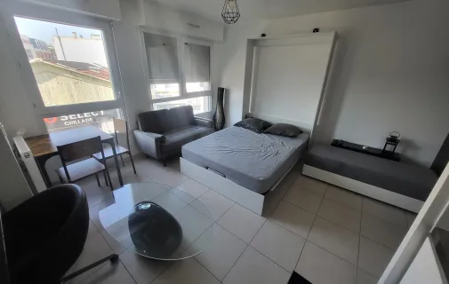 Location Asnières-sur-Seine Appartement 67f4efba3ec9