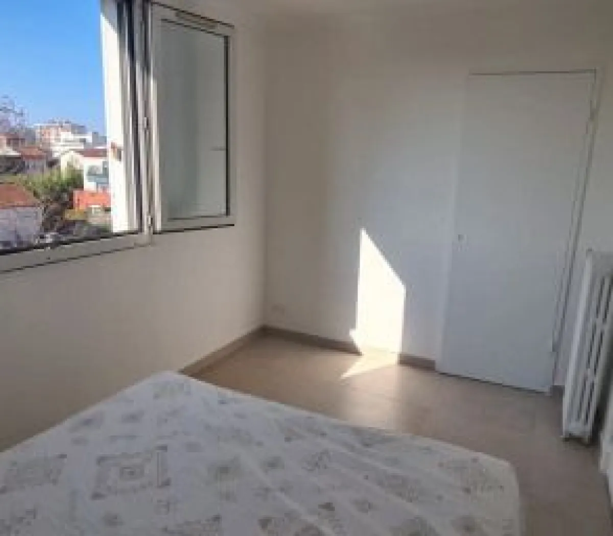 Location Épinay-sur-Seine Appartement 67f518471ad5