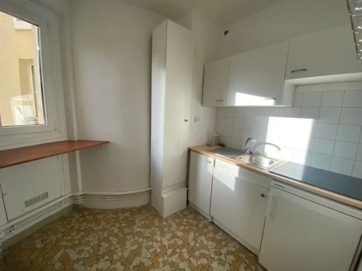 Location Paris Appartement 6800cb6c4b583