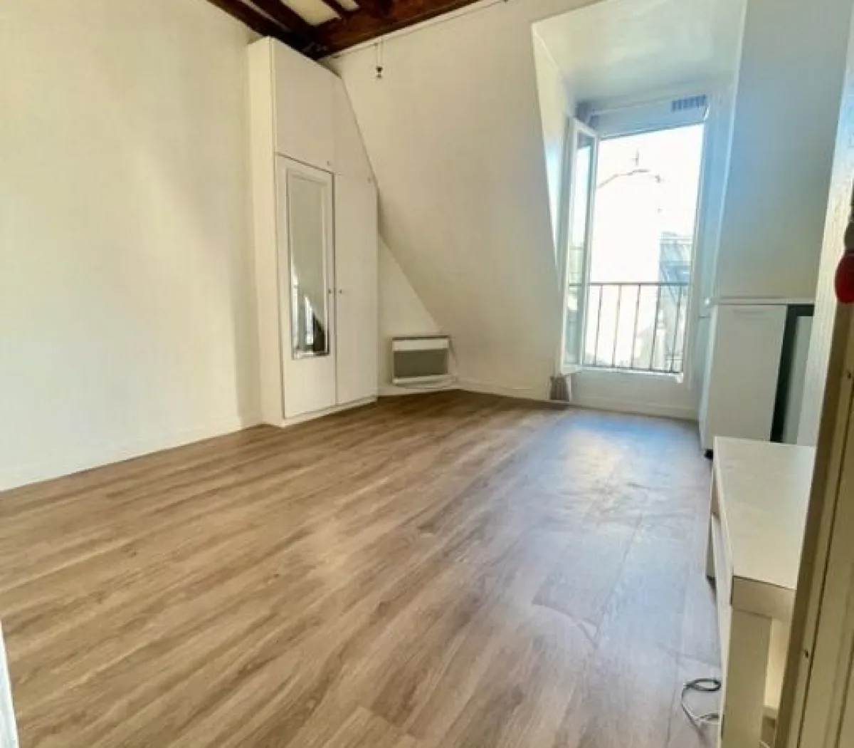 Location Paris Appartement 6800cb6c50a9