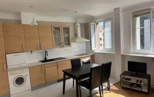 Location Paris Appartement 680102bad570