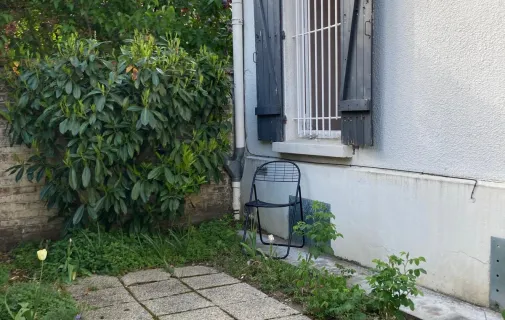 Location Bois-Colombes Appartement 68040f151a5d