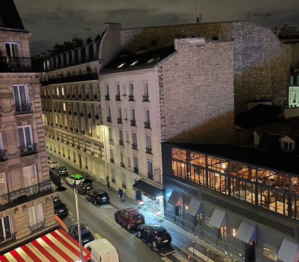 Location Paris Appartement 6808b3b83f4e