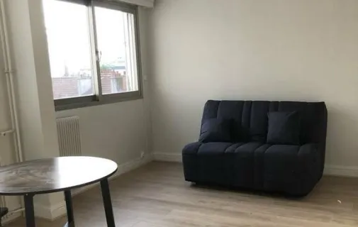 Location Courbevoie Appartement 680a347cbd70