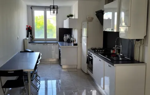 Location Bron Chambre 680f7794e6b4