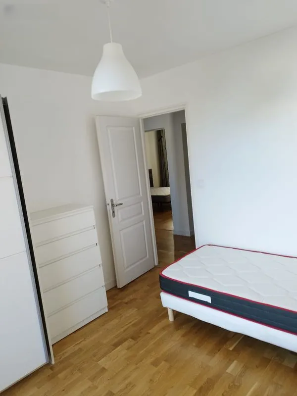 Location Issy-les-Moulineaux Appartement 681069bdc62d