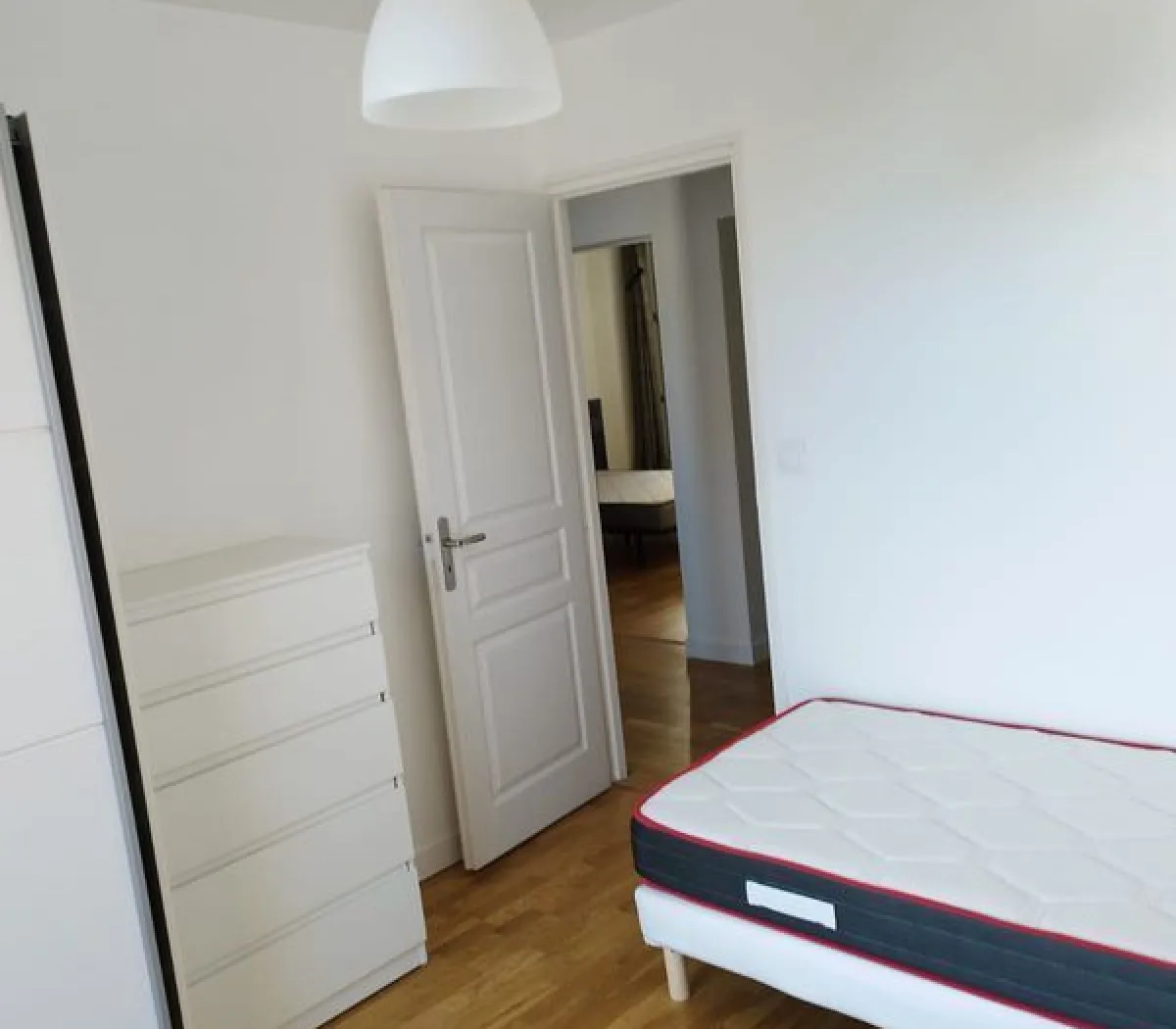 Location Issy-les-Moulineaux Appartement 681069bdc62d
