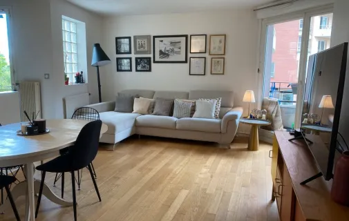 Location Courbevoie Appartement 681094392ebf