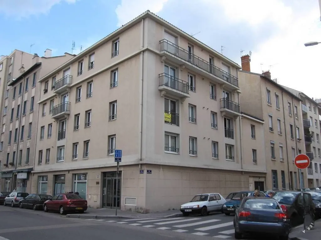 Location Lyon Appartement 681256bec0b0