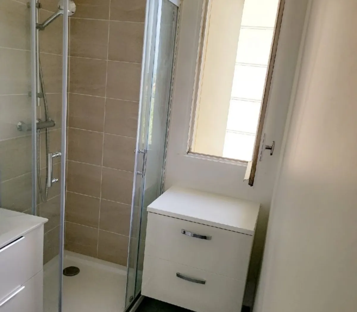 Location Bron Chambre 68186f2d8c29