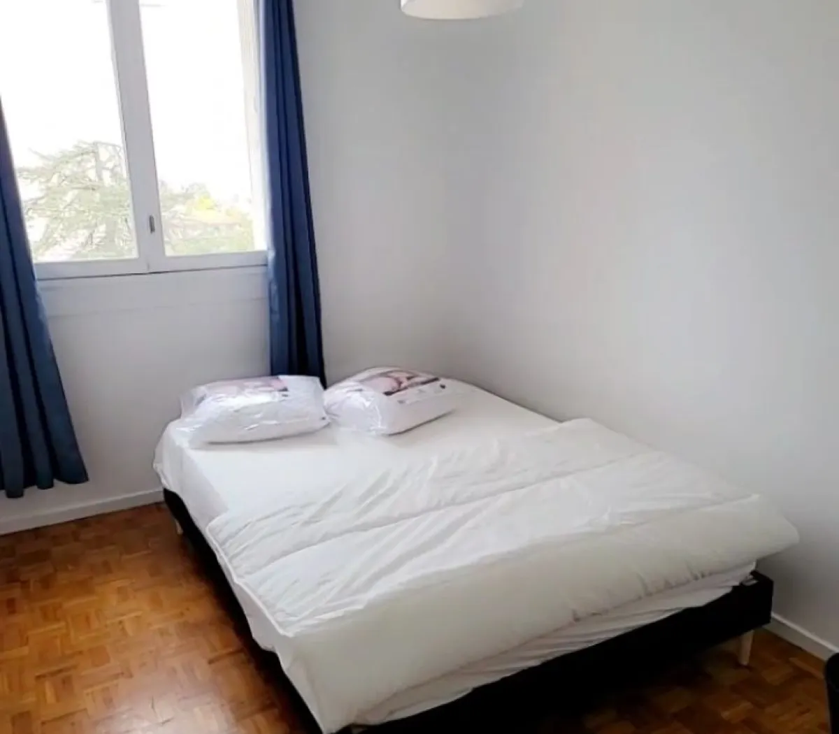 Location Bron Chambre 68186f2d8c29