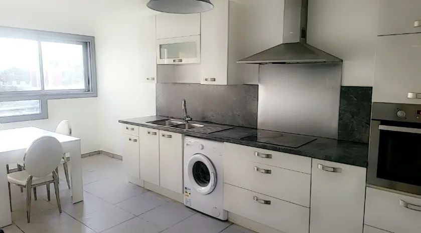 Location Saint-Priest Chambre 681871135b111