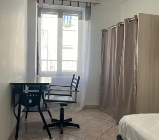 Location Vénissieux Chambre 6818d3e1c3e43