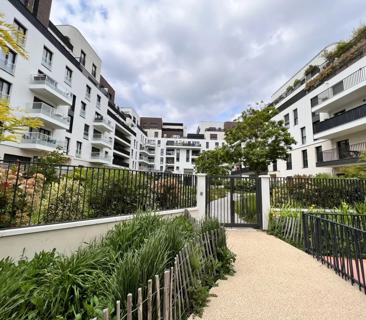 Location Rueil-Malmaison Appartement 681b082932b0