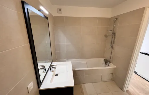 Location Rueil-Malmaison Appartement 681b082932b0