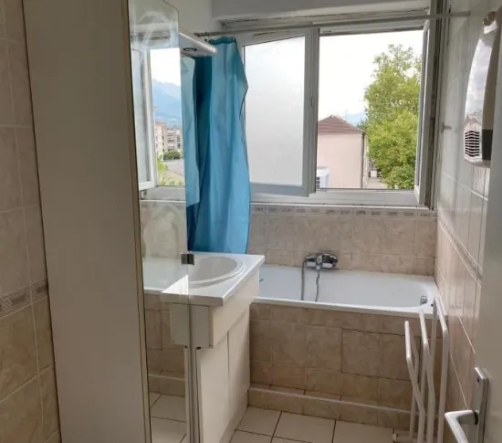 Location Grenoble Appartement 681b5c69a0e93