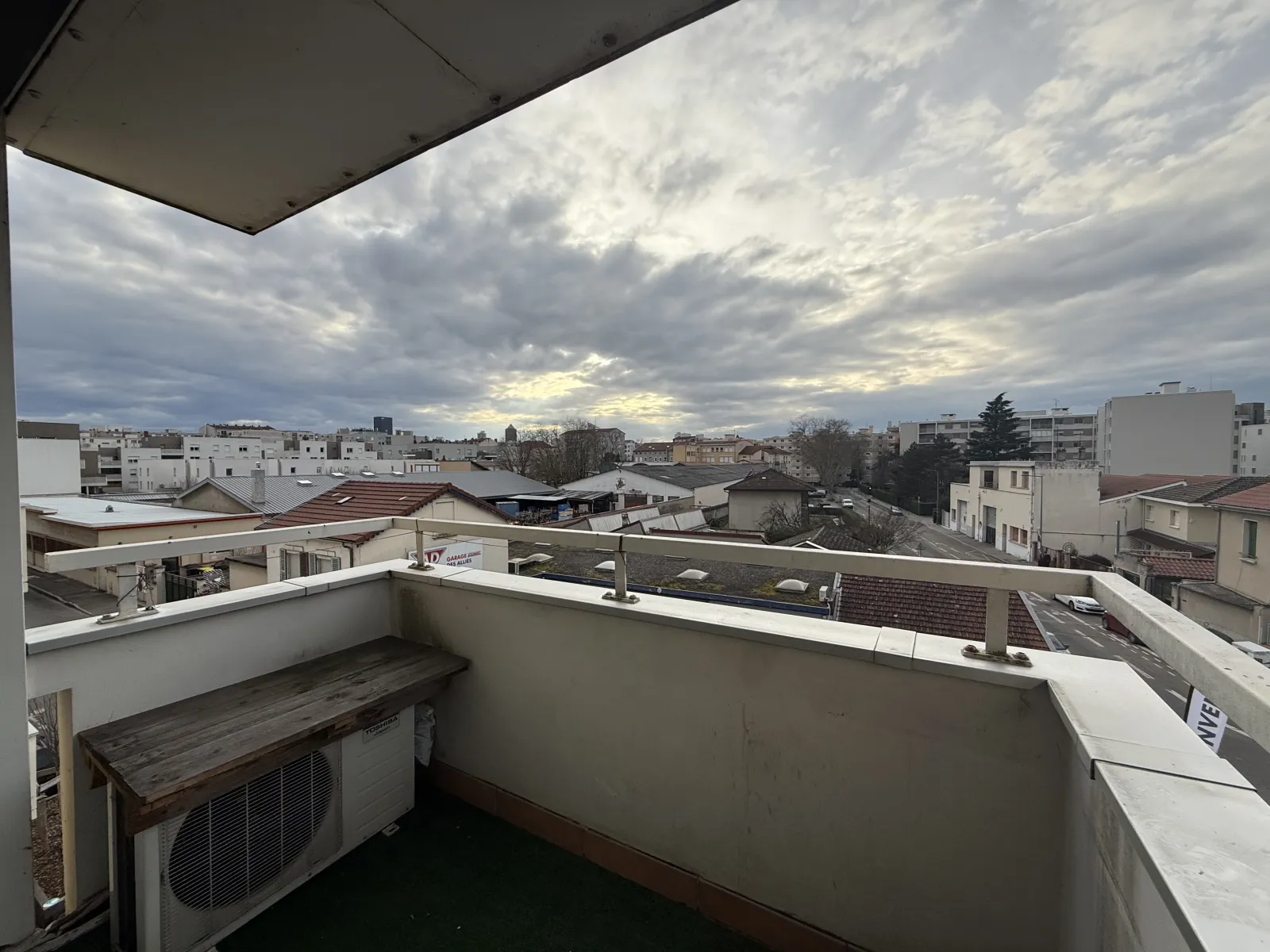 Location Villeurbanne Appartement 681b6db8b4ab3