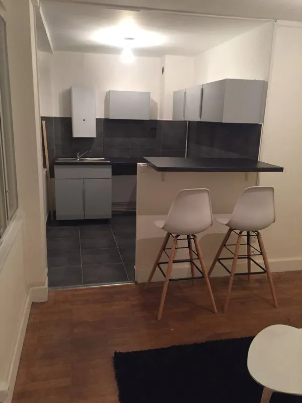 Location Villeurbanne Appartement 681f08c5b5682