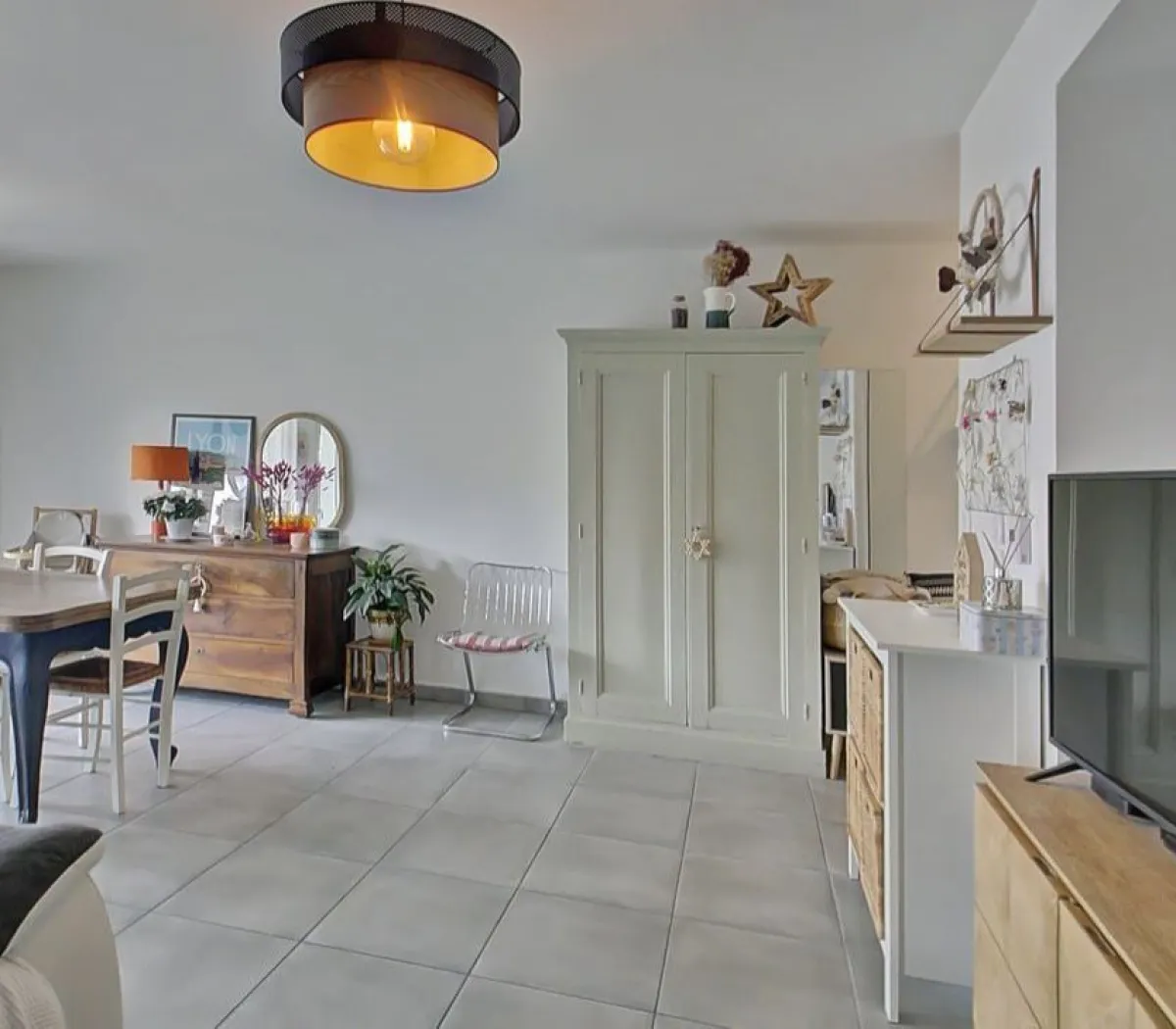 Location Lyon Appartement 68200c39cf85