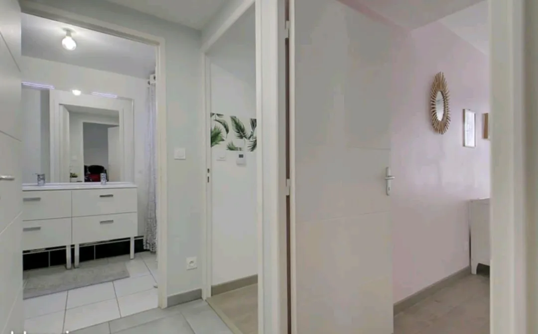 Location Lyon Appartement 68200c39cf852