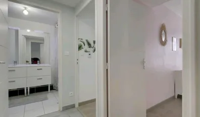 miniatureLocation Lyon Appartement 68200c39cf852