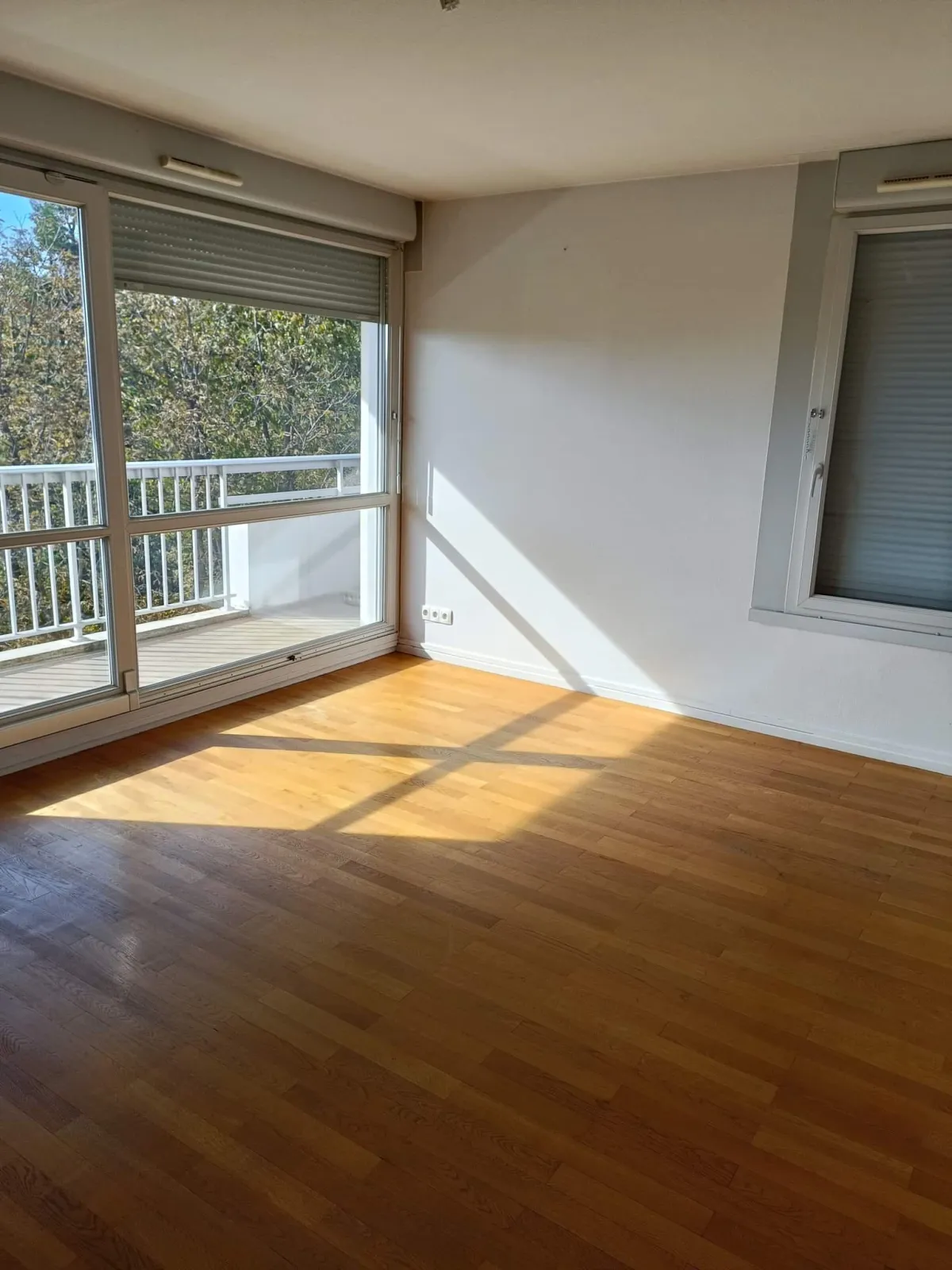 Location Lyon Appartement 68200f99556d4