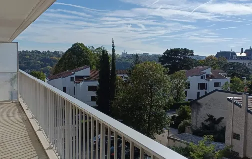 Location Lyon Appartement 68200f99556d