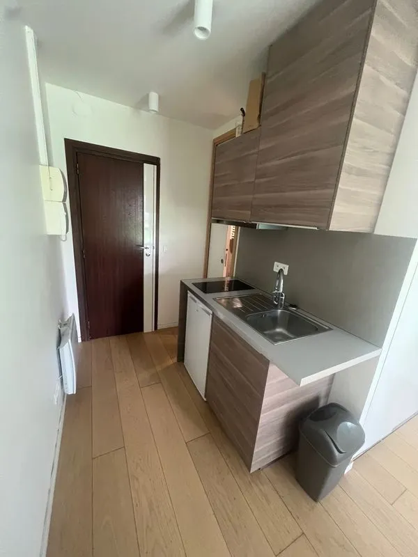 Location Neuilly-sur-Seine Appartement 6821d251e09d3