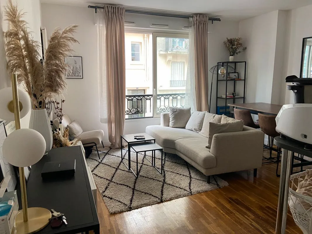 Location Levallois-Perret Appartement 6821fa41b9611