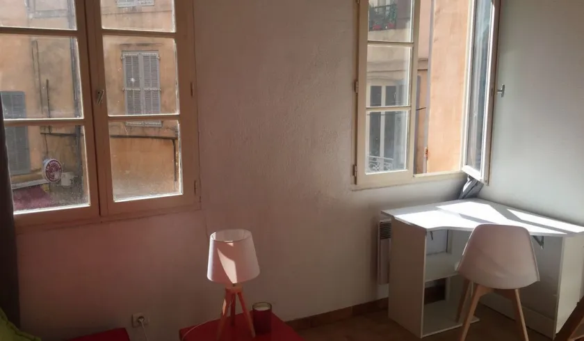 Location Aix-en-Provence Appartement 6821fdbbd0131