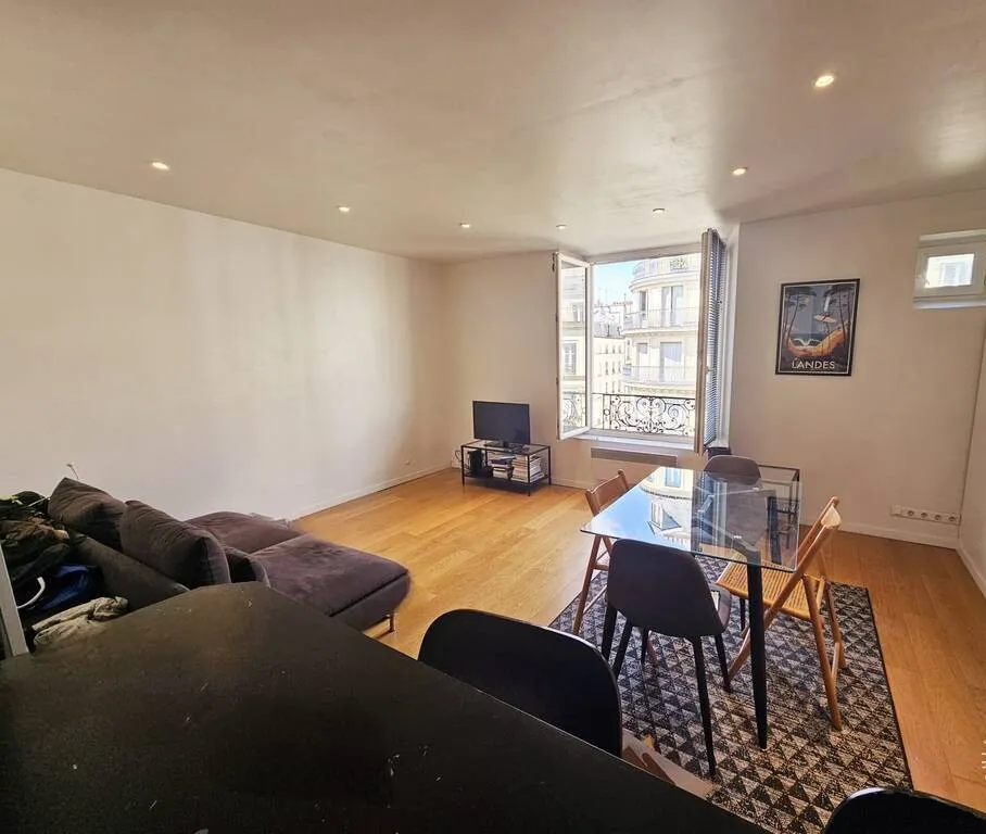 Location Paris Appartement 682341bf68982