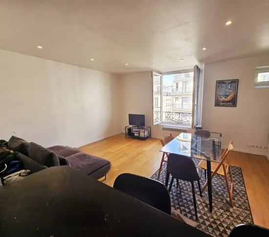 Location Paris Appartement 682341bf68982