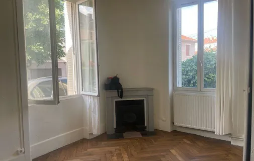 Location Lyon Appartement 6825ad696e5a