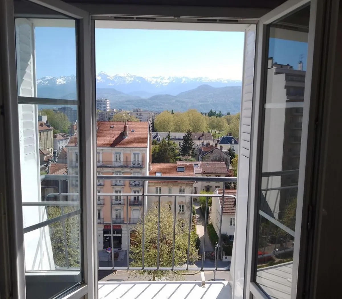 Location Grenoble Appartement 6825e841a386
