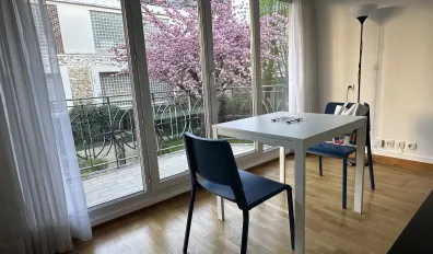 miniatureLocation Montrouge Appartement 68284cd7427c2