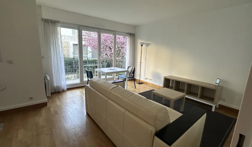 Location Montrouge Appartement 68284cd7427c1