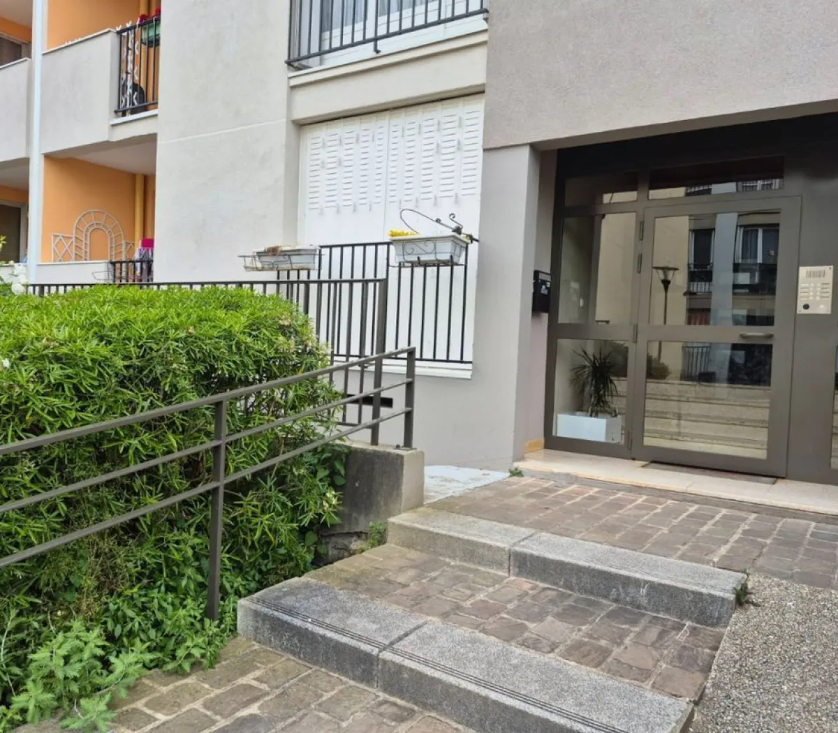 Location Les Ulis Appartement 682af1eb6b7c