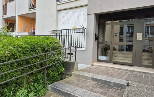 Location Les Ulis Appartement 682af1eb6b7c