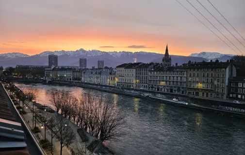 Location Grenoble Appartement 682b183aa50e