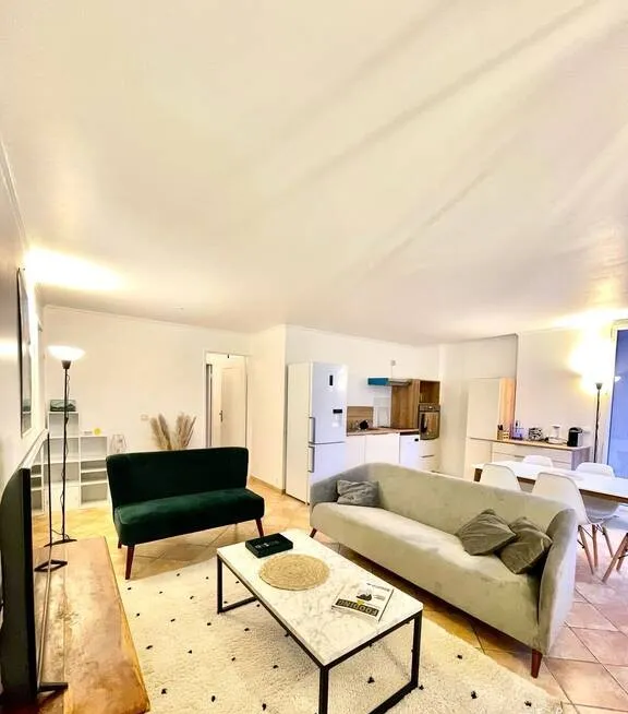 Location Champs-sur-Marne Chambre 682dce0940e2