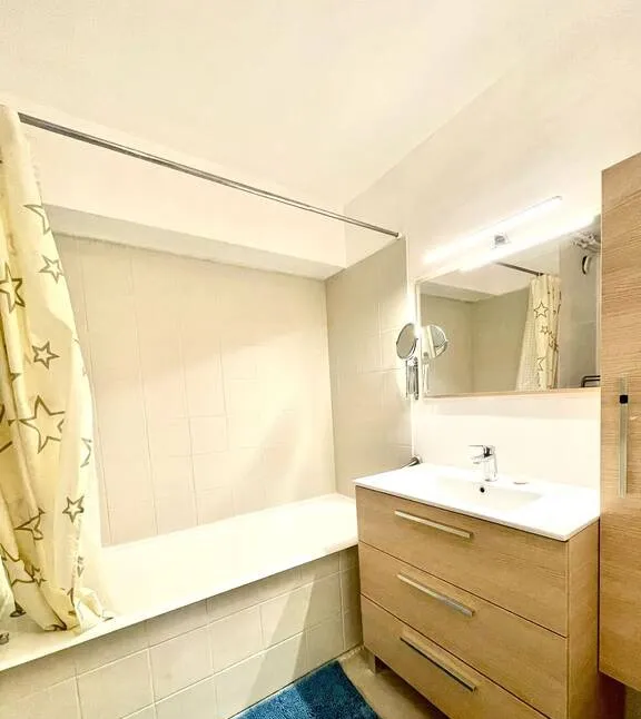 Location Champs-sur-Marne Chambre 682dce0940e2