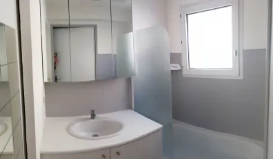miniatureLocation Nice Appartement 682dd49a41f62