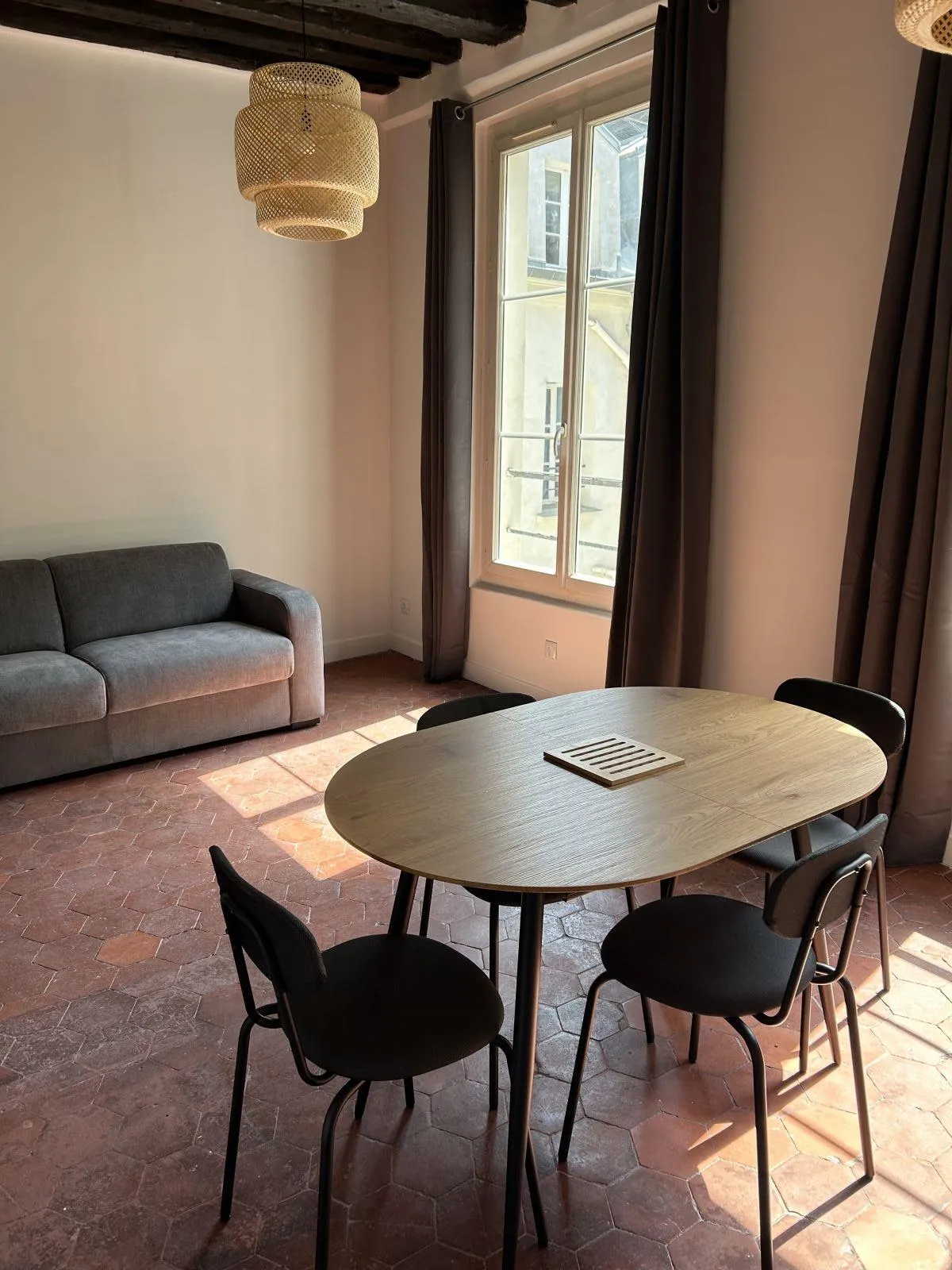 Location Paris Appartement 682dd9709c1c4